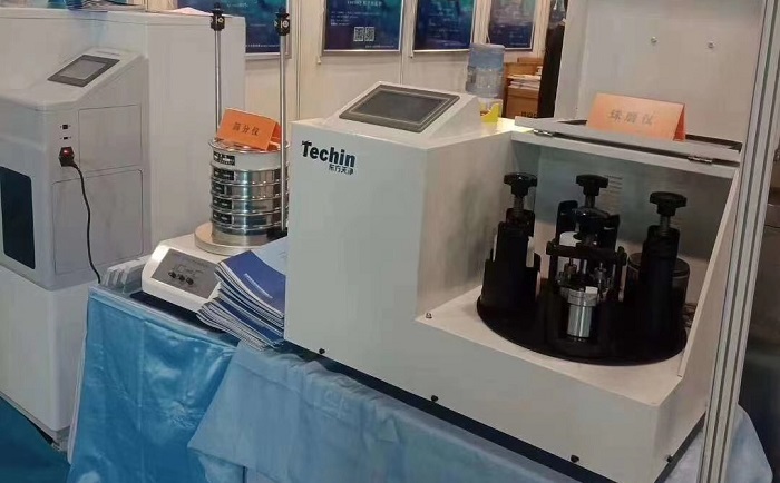 CECIA2020午夜黄片直接看展台
